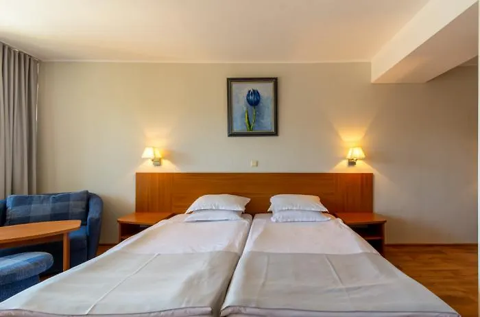 Madara Park Golden Sands