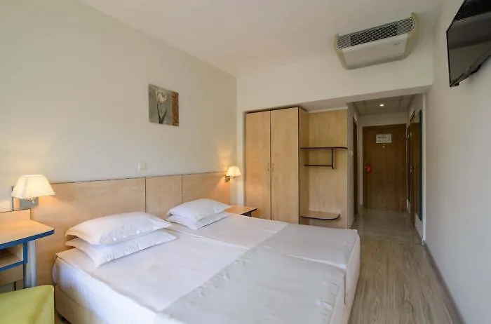 Madara Park 4* Golden Sands