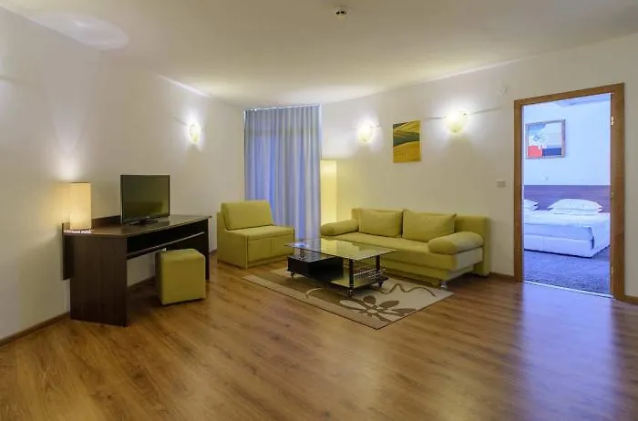 Madara Park Golden Sands