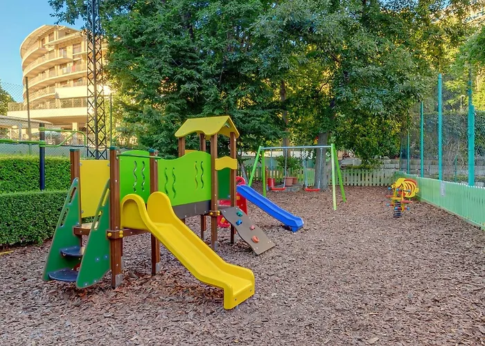 Madara Park Golden Sands