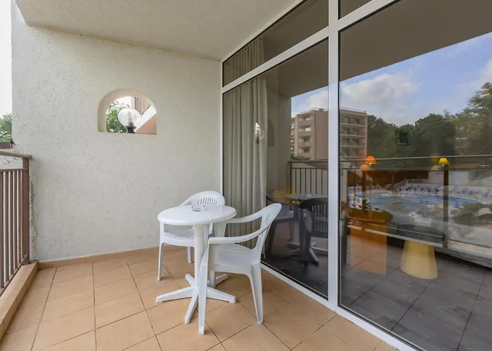 Hotel Madara Park 4*