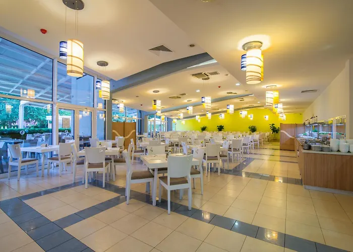 Hotel Madara Park 4*