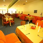 Madara Park - Hotell