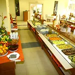 Madara Park - Hotell Golden Sands