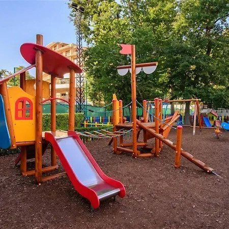 Hotel Madara Park