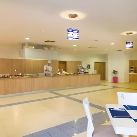 Madara Park 4* Goudstrand