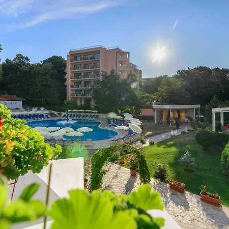 Madara Park - 4* Golden Sands
