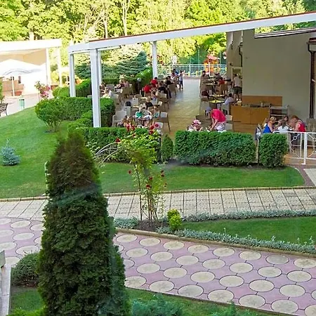 Madara Park Готель 4*