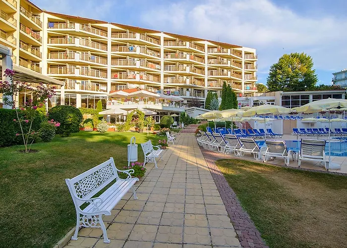 Ξενοδοχείο Madara Park 4*